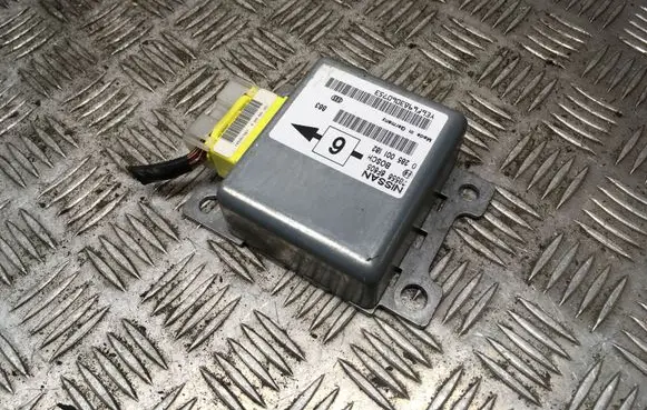 Nissan Micra Airbag control unit/module 0285001182 285566F605