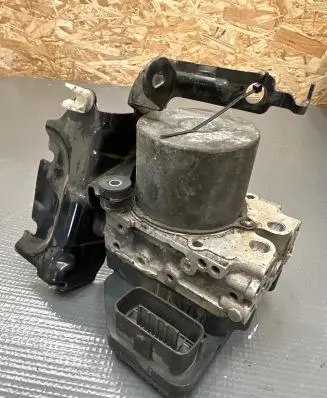 Mazda 6 ABS Pump GHR1437A0