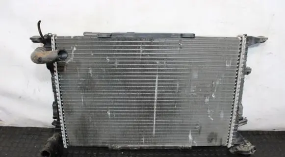 Audi A4 S4 B8 8K Coolant radiator