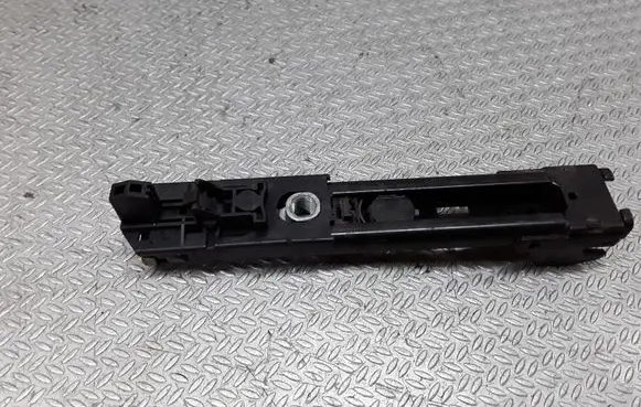 Volkswagen Golf V Seat belt height adjuster 1T0857819