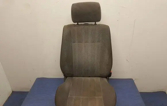 Volkswagen Golf II Front passenger seat 