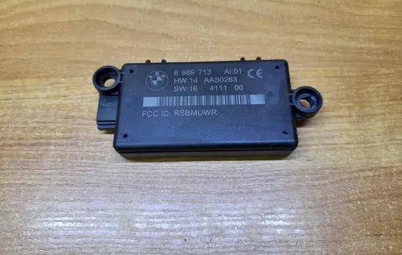 BMW 3 E92 E93 Alarm control unit/module 6989713