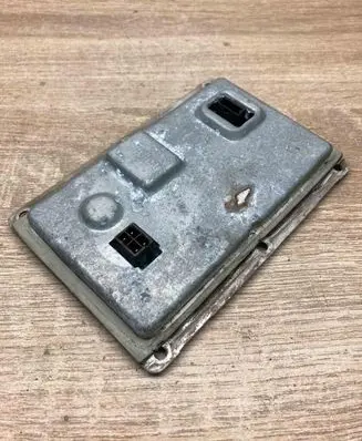 Volkswagen Golf VI Headlight ballast module Xenon 3D0937391B