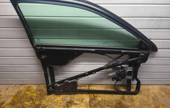Audi A3 S3 8L Front door electric window regulator 8L3837397