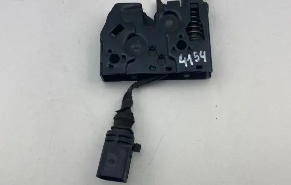 Audi A3 S3 8V Tailgate/trunk/boot lock/catch/latch 8V0823509A 20091608S 1659030