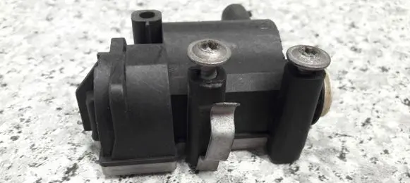 BMW 3 E90 E91 Tailgate strut 