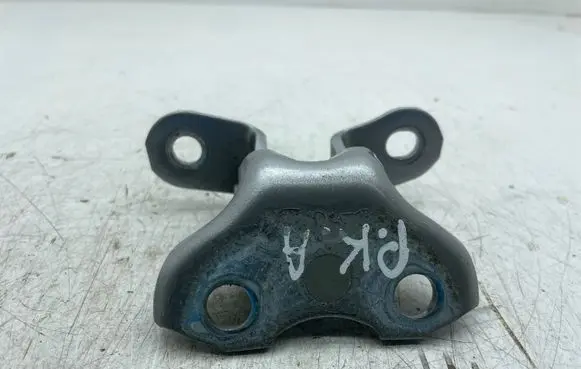 Toyota RAV 4 (XA50) Front door lower hinge