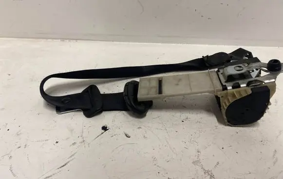 Opel Astra G Front seatbelt 90560635 043011