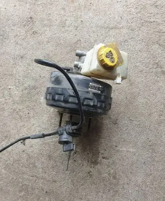 Jaguar XJ X351 Brake booster DW932B195AA 03774731314