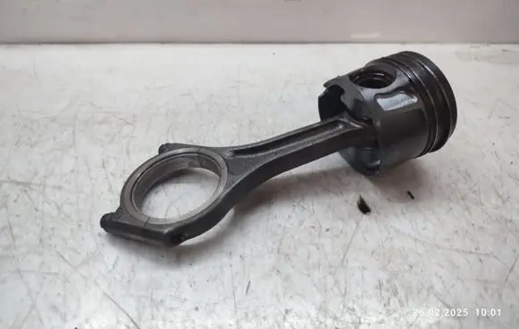 Land Rover Range Rover Sport L320 Piston with connecting rod