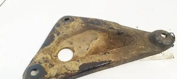 Saab 9-5 Engine mounting bracket 