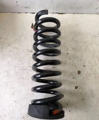 Chevrolet Camaro Rear coil spring 84153696 AA4R
