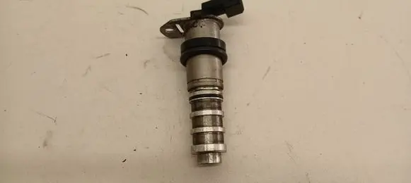 BMW 7 F01 F02 F03 F04 Camshaft vanos timing valve 8605123 13151880