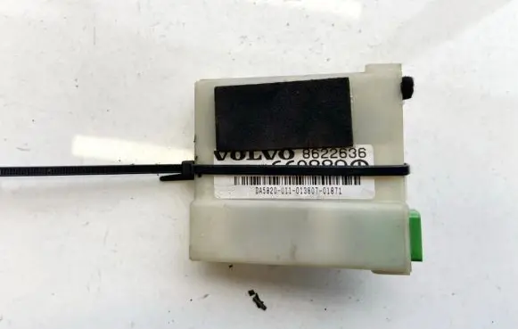 Volvo V70 Alarm control unit/module 8622636