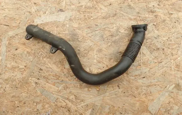 Audi A4 S4 B6 8E 8H Air intake hose/pipe 06B129657C