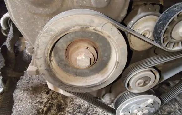 Peugeot 206 Crankshaft pulley