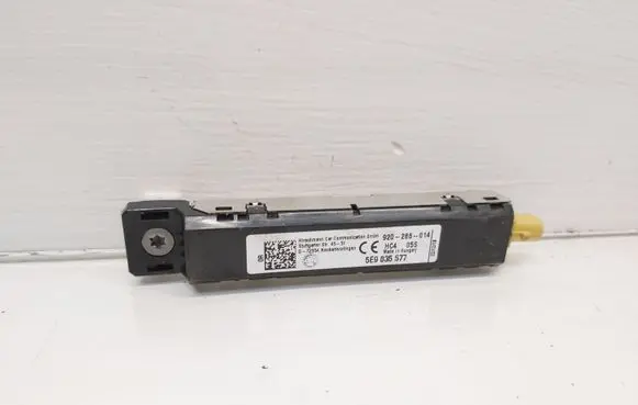Skoda Octavia Mk3 (5E) Aerial antenna amplifier 5E9035577