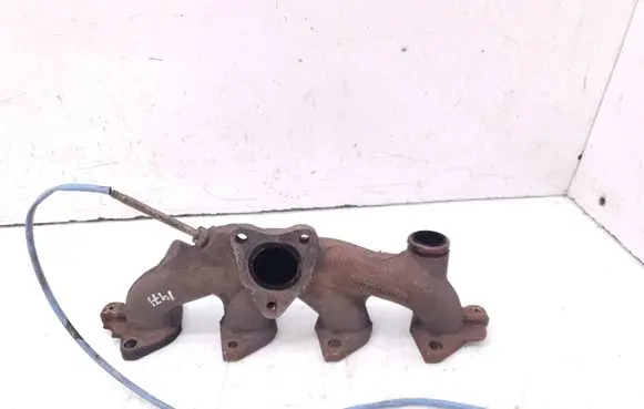 Renault Clio IV Exhaust manifold 140040840R 226403788R