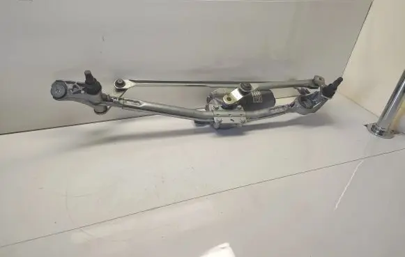 BMW 3 E90 E91 Front wiper linkage 697826301 404959