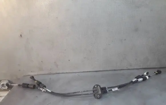Volvo V70 Gear shift cable linkage 615876
