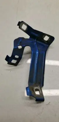 BMW 4 F36 Gran coupe Fender mounting bracket 7298037