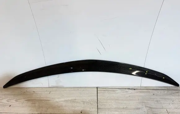 Lamborghini Urus Rear window tailgate spoiler 
