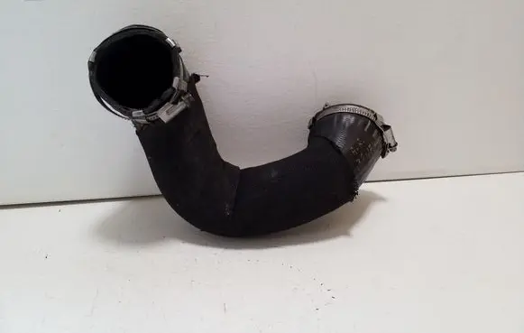 Intercooler hose/pipe