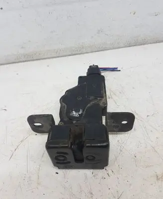 KIA Sorento Tailgate window lock/catch/latch 871303E000