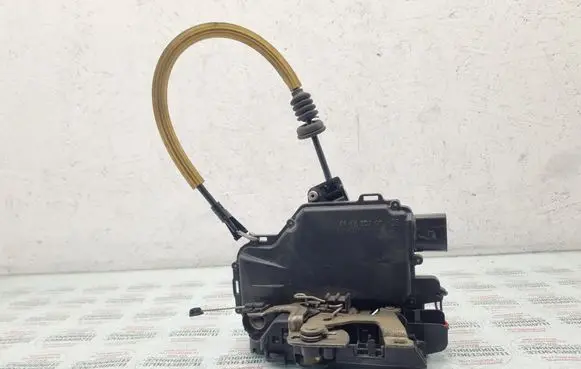 Seat Toledo II (1M) Front door lock
