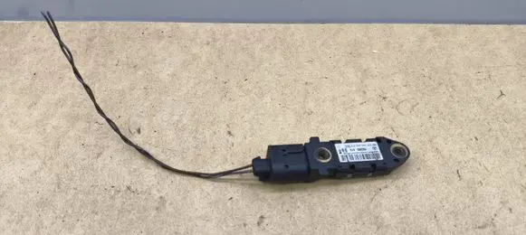 Mercedes-Benz E W211 Airbag deployment crash/impact sensor 0028201326