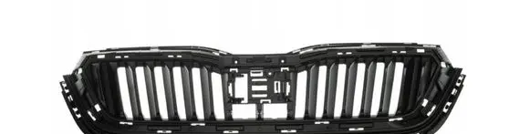 Skoda Scala Front bumper upper radiator grill 657853653