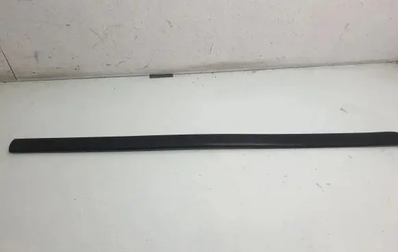 Volkswagen Caddy Front door trim (molding) 2K0853516E