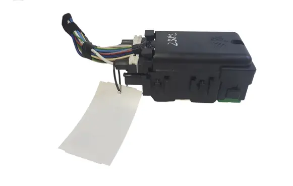 Peugeot 508 Fuse module 9665492680