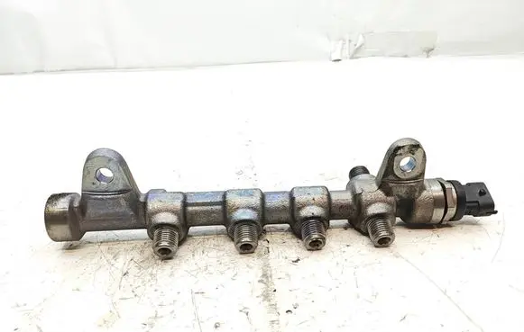 Opel Zafira C Fuel main line pipe 55576177 731384 0445214221