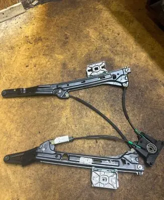 Audi A5 8T 8F Rear window lifting mechanism without motor 989582 AISI120U