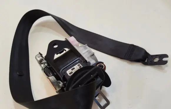 Seat Leon (5F) Front seatbelt 5F4857706A