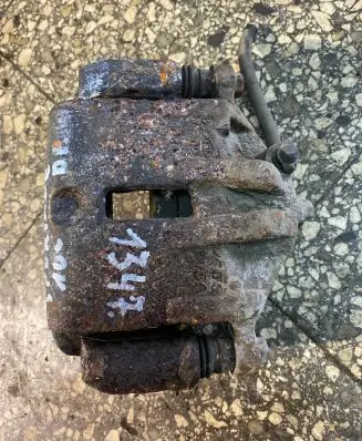 KIA Sportage Front brake caliper
