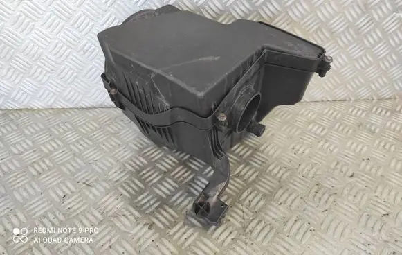Air filter box