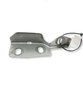 Mercedes-Benz CLK A209 C209 Fender mounting bracket 