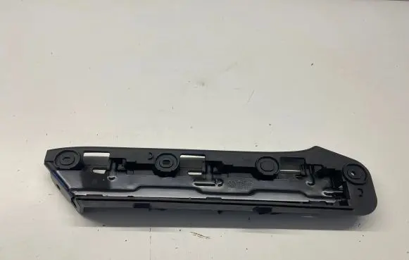 Volkswagen Caddy Front bumper mounting bracket 1T0807935