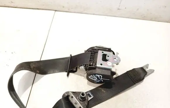 Renault Megane III Front seatbelt