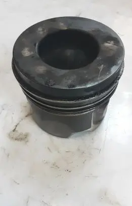 Audi A6 S6 C6 4F Piston 83L82 P051