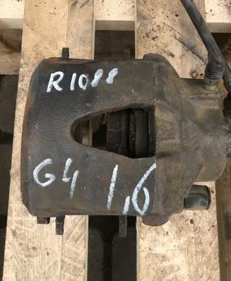 Volkswagen Golf IV Front brake caliper