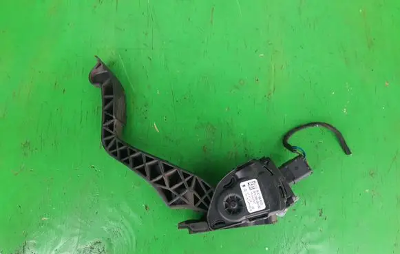 Citroen C3 Accelerator throttle pedal 968075688002