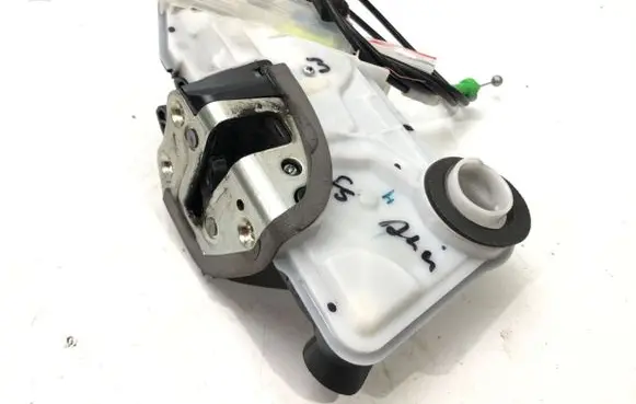 Toyota Aygo AB40 Front door lock