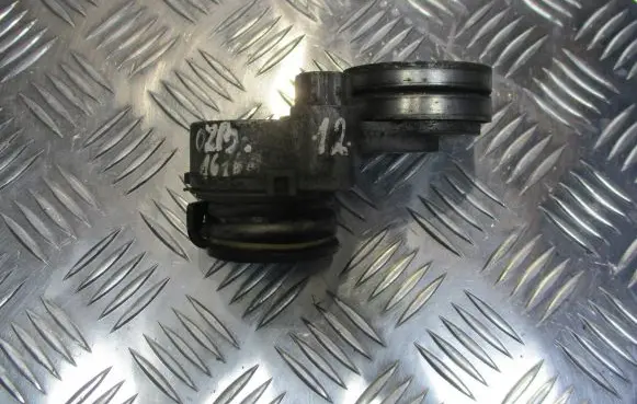Opel Zafira B Alternator belt tensioner 