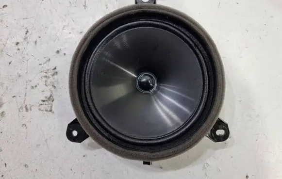 Toyota Yaris Cross Front door speaker 861600D450