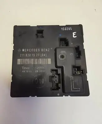 Mercedes-Benz E W211 Door control unit/module 211820152604