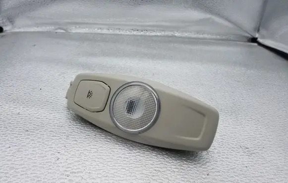 Ford Fusion II Rear seat light DS7A13776BC3DY0 DS7A13776BC