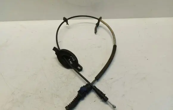 Gear shift cable linkage